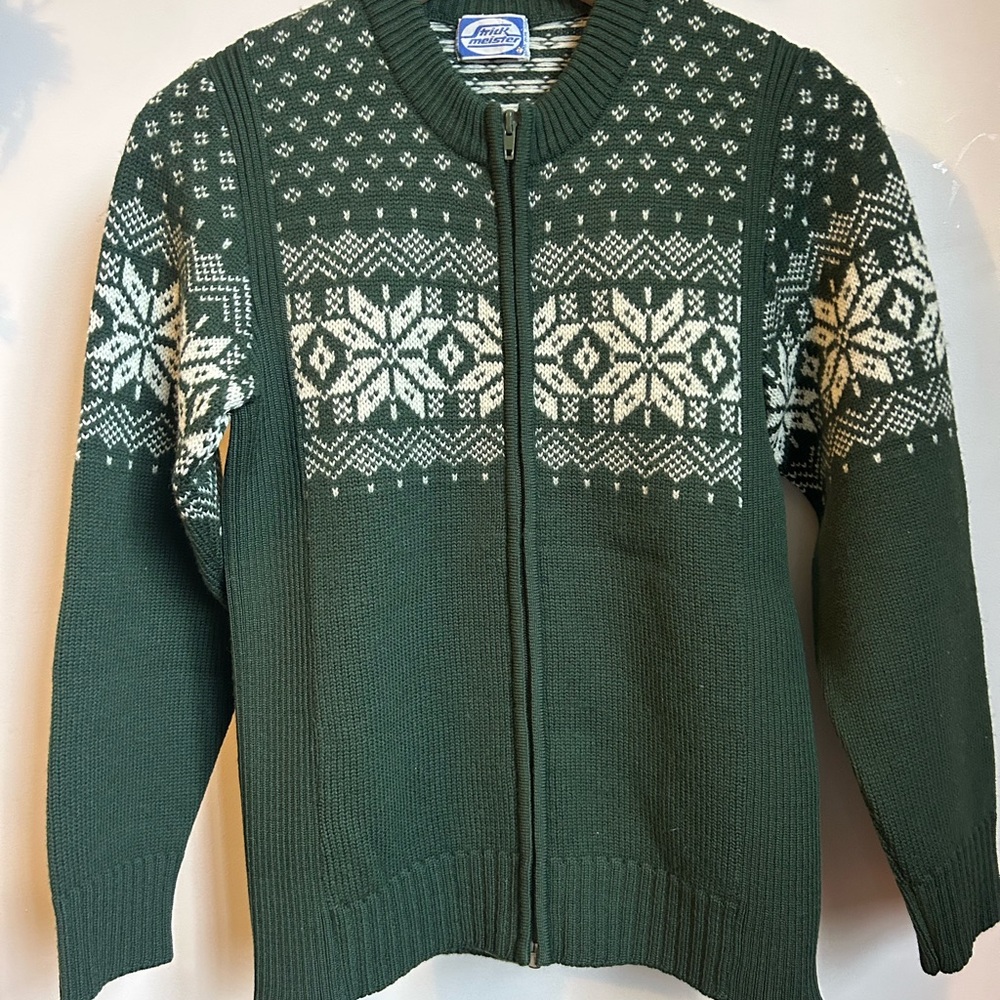Vintage Green and White Women’s Wool Sweater